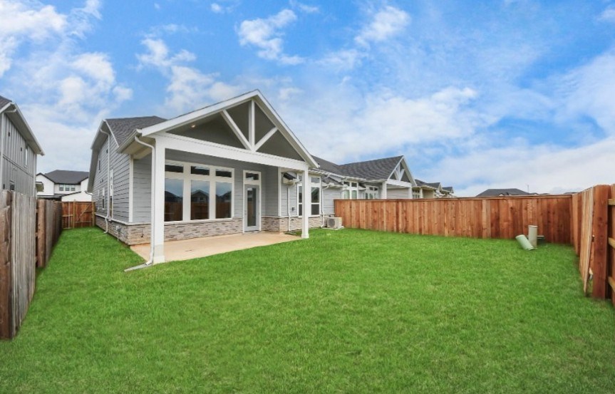 Beazer 7706 Cattail Shallows Lane Back Yard