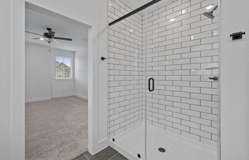 CC 7623 Meadow Mouse Ln Primary Bath 2