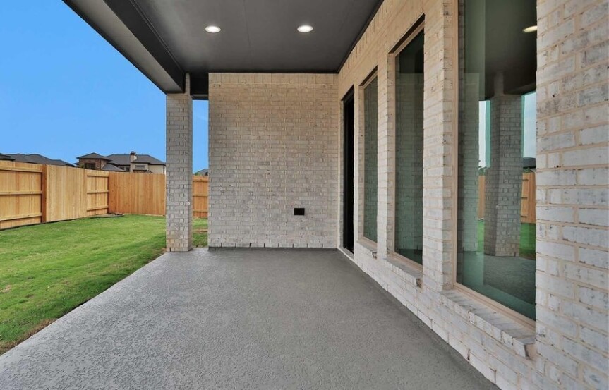 Perry 55 7210 Bush Glade Drive Patio