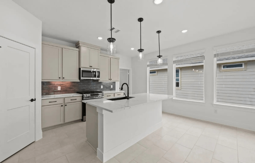 CC . 24023 Breezy Bank Trl . Kitchen 2