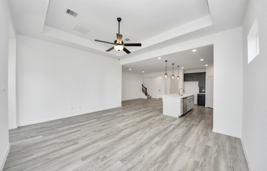 Brookfield 50 7727 Clover Gully Lane Living 1