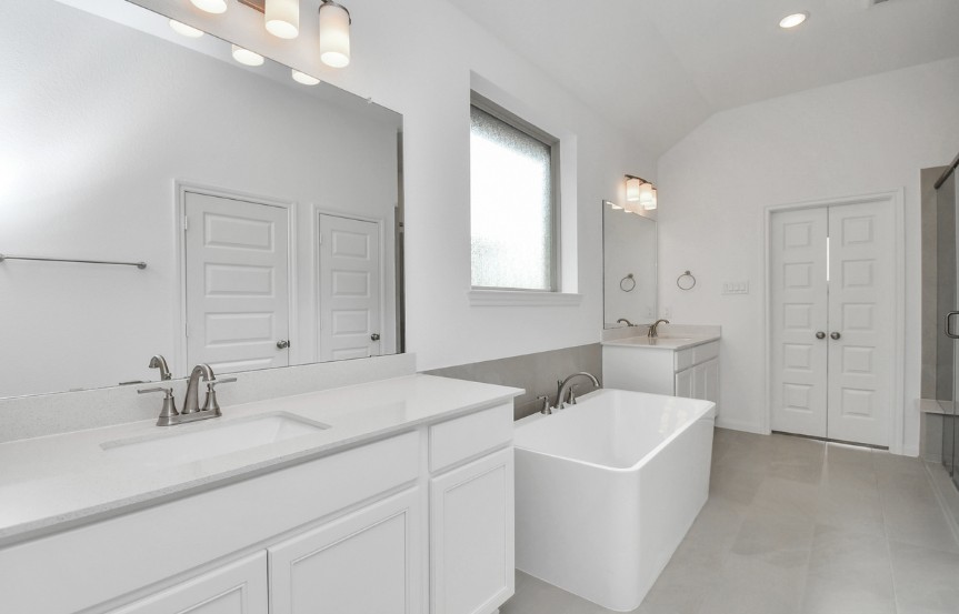 Brookfield 50 25115 Midnight Willow Drive Primary Ensuite 1