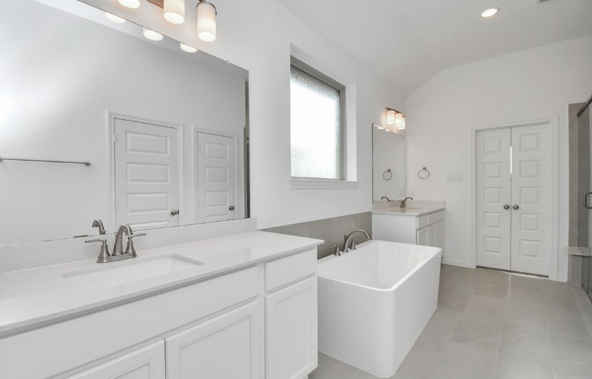 Brookfield 50 25115 Midnight Willow Drive Primary Ensuite 1