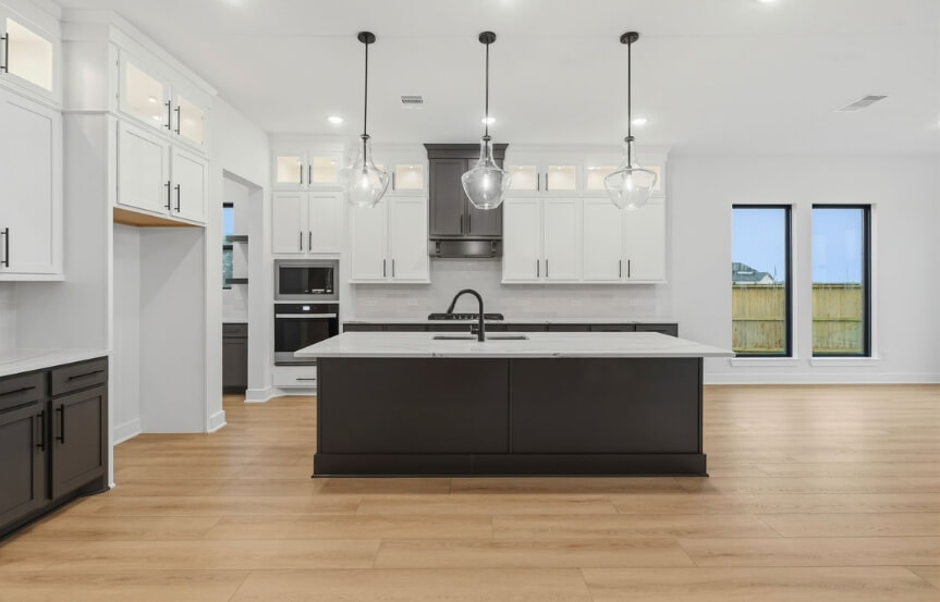 Brookfield 60 7703 Greyson Grv Dr Kitchen