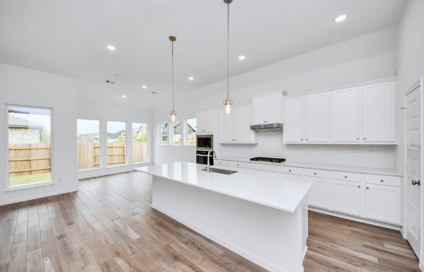 Brookfield 50 7706 Clover Gully Kitchen 4