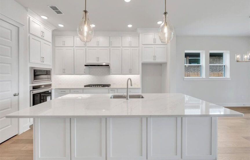DW 45 22619 Potterstone Peak Dr Kitchen