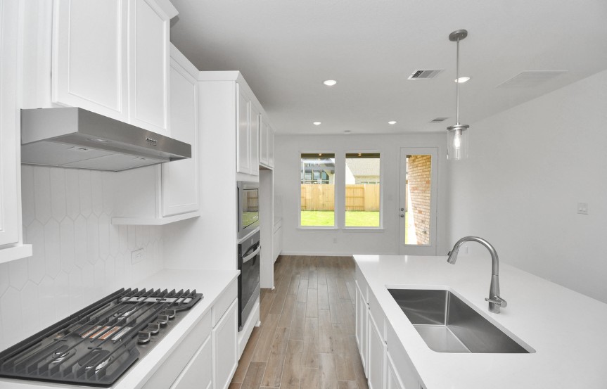 Brookfield 40 24935 Vervain Meadow Trail Kitchen 3