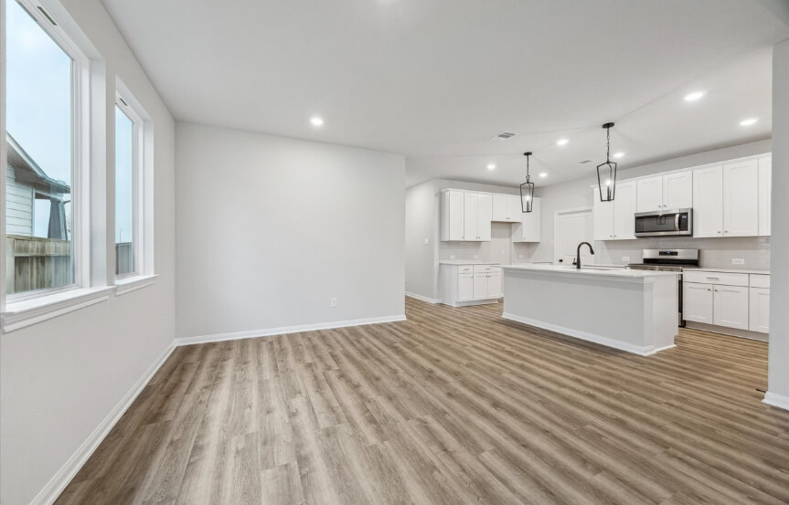 BR 45 22734 Norcrest Hills Interior (1)