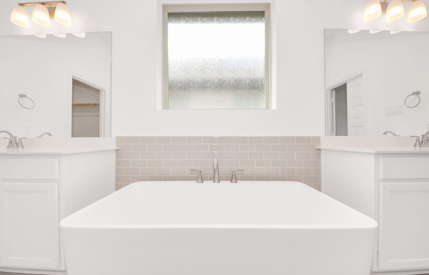 Brookfield 50 7706 Daisy Knoll Drive Primary Ensuite 1