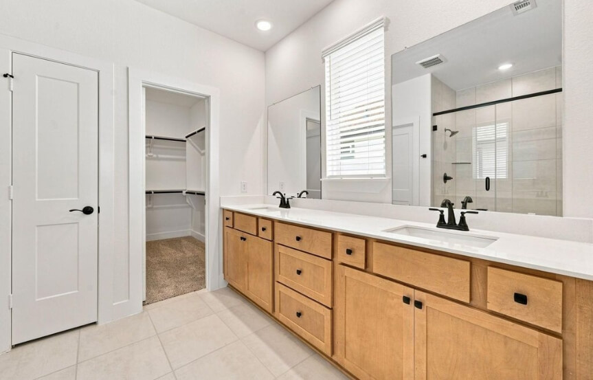 CC . 7635 Swooping Swallow Ln . Primary Bath
