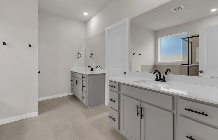 BR45 6415 Haltwhistle Lane, Bathroom1 (1)