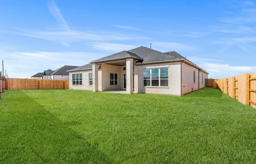 TB 70 7106 Sunflower Valley Dr Backyard (1)