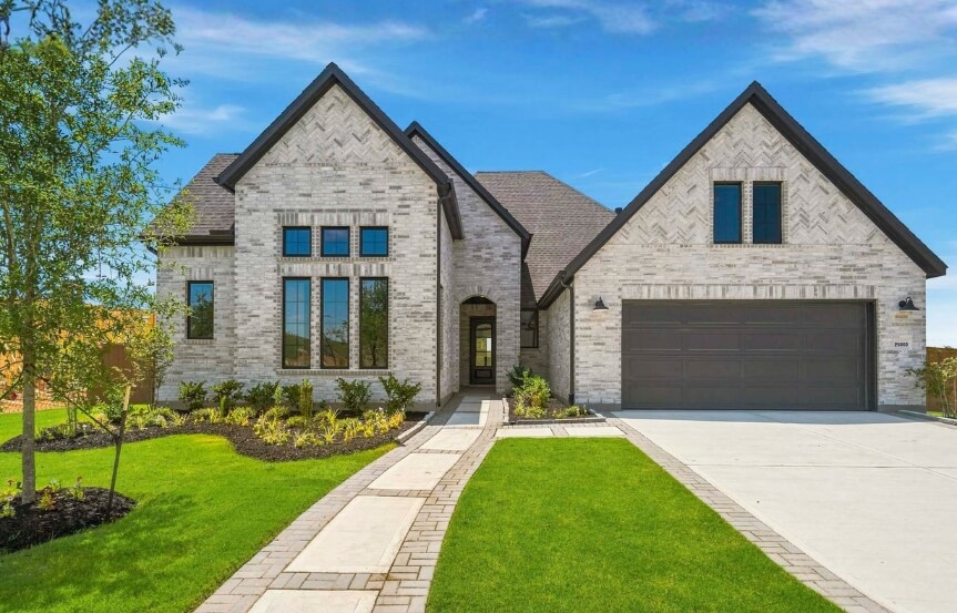 Brookfield 60 . 25003 Prairie Breeze Dr . Exterior