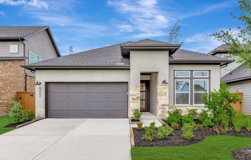 David Weekley 45 6403 Haltwhistle Ln Exterior