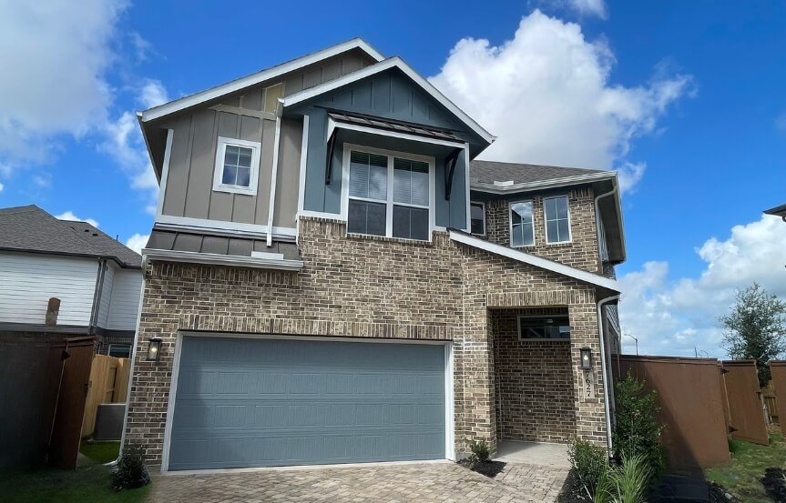 CC . 7627 Swooping Swallow Ln . Exterior