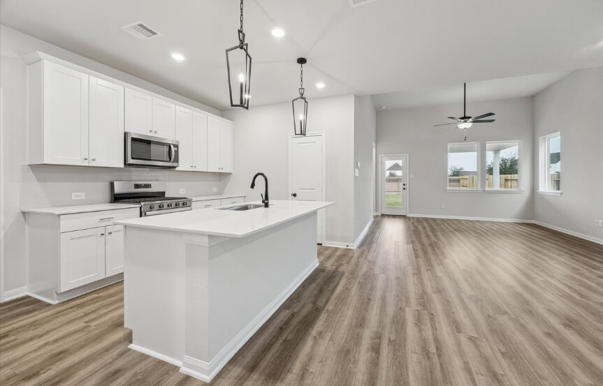 BR 45 22734 Norcrest Hills Kitchen 2 (1)