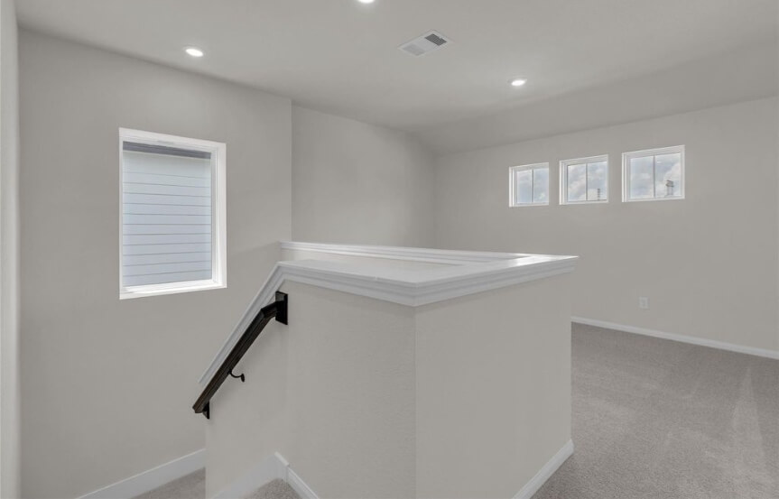 BR 40 AL 6414 Wildwood Pines Ln Upstairs