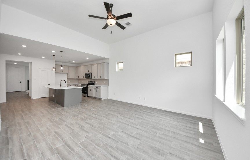 Brookfield 50 7722 Clover Gully Lane Kitchen 1