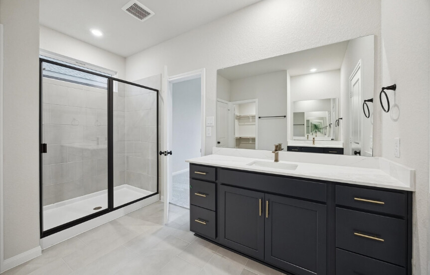 BR 45 22702 Norcrest Hills Primary Bath 1 (1)