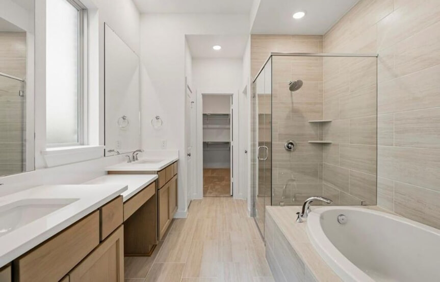 Highland 55 . 25014 Grassdale Ln . Primary Bath