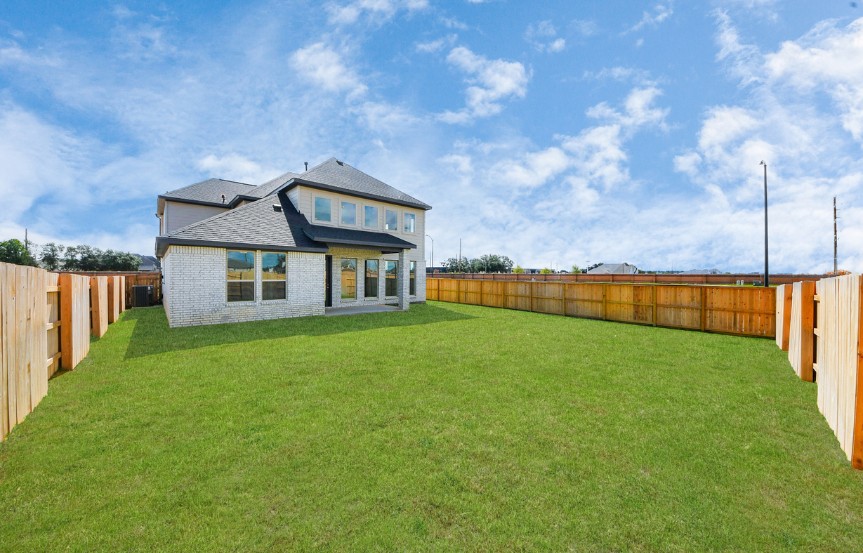 Brookfield 50 7407 Auburn Wheat Drive Back Yard