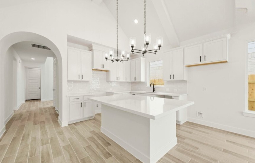 Westin 40 24946 Vervain Meadow Trail Kitchen 2