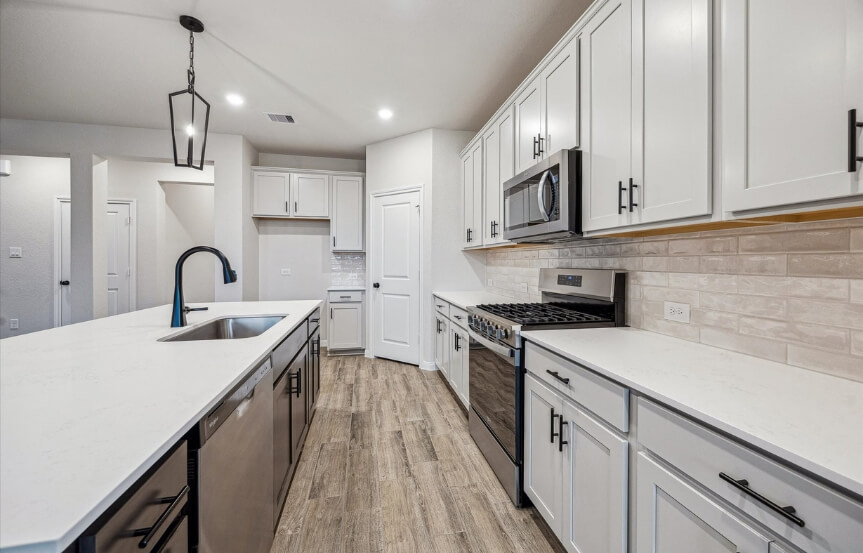 BR 45 22730 Norcrest Hills Kitchen 2 (1)