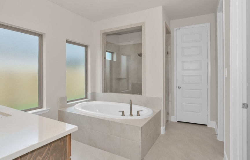 Perry 45 7407 Fraser Peak Dr Primary Bath