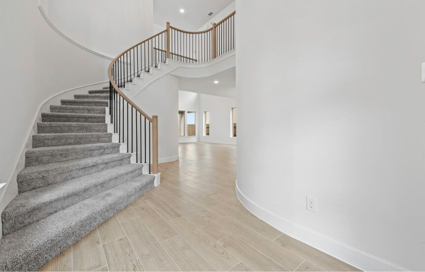 Westin 40 . 7815 Clover Gully Ln . Entry