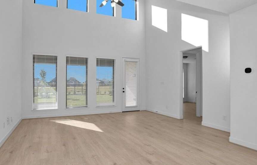 Perry 45 25431 Balsam Run Trail, Living (1)